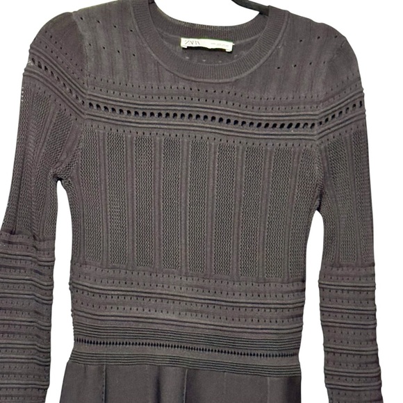ZARA Rare Textured Open Weave Long Sleeve A Line Black Ribbed Dress size Large - Picture 4 of 12